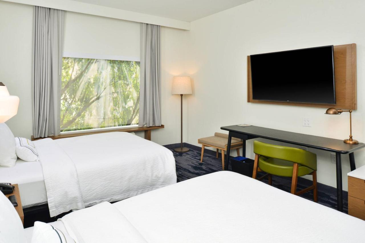 Fairfield Inn & Suites By Marriott Charlotte University Research Park Kültér fotó