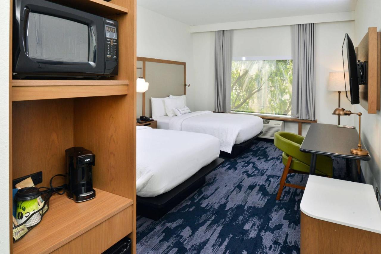 Fairfield Inn & Suites By Marriott Charlotte University Research Park Kültér fotó